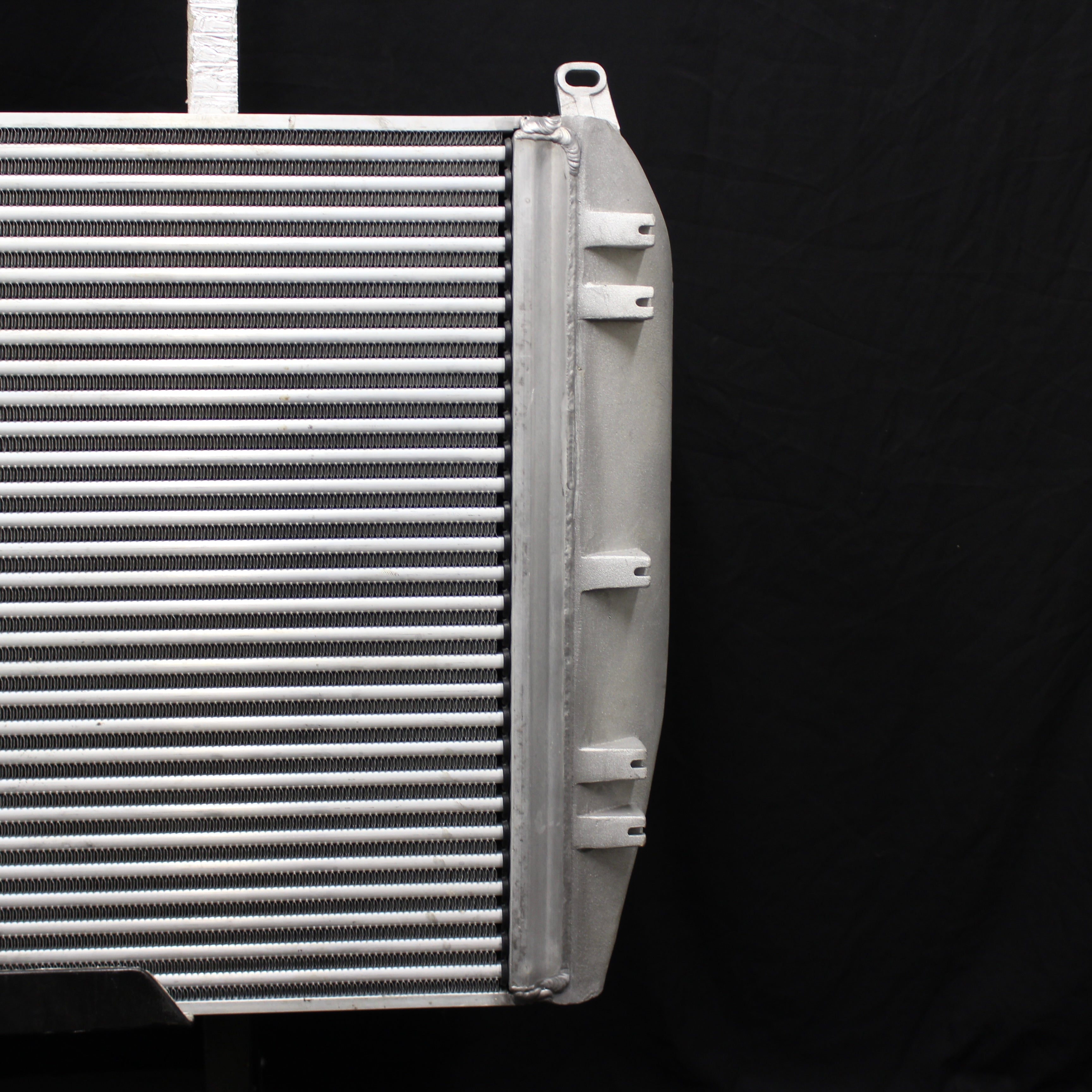 Dura-Lite Intercooler Freightliner Classic/Century/Columbia (2002-2007) - 3D